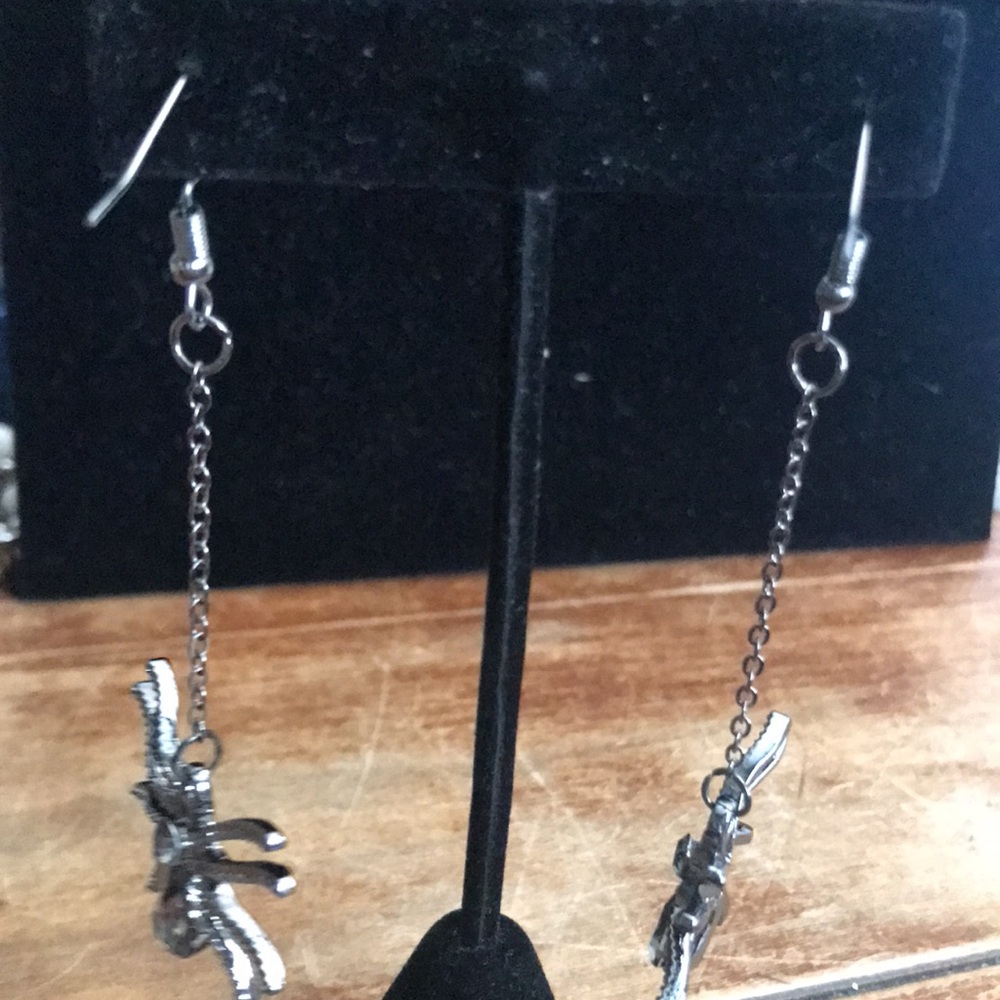 SPIDER EARRINGS - Picture 5 of 5